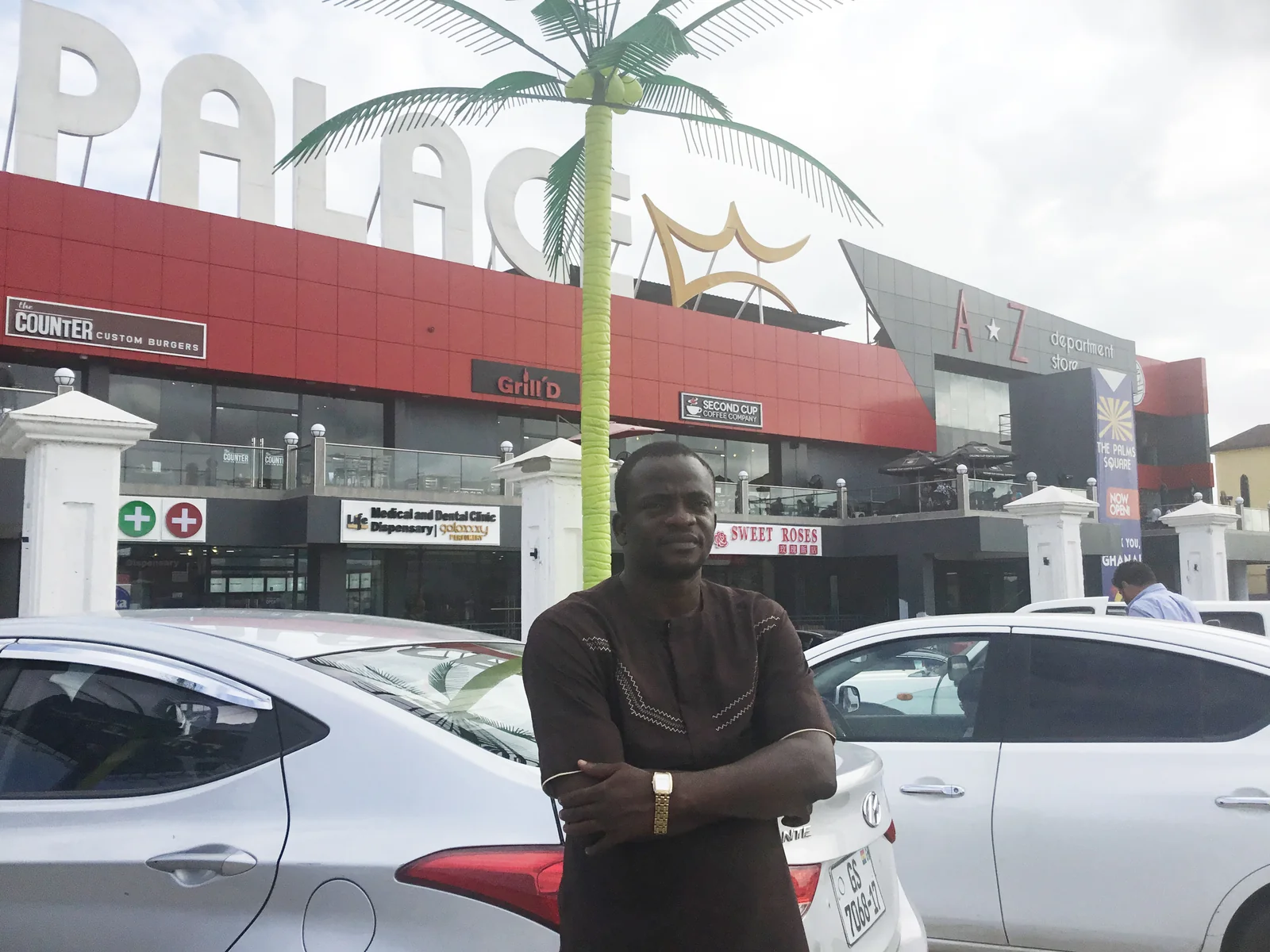 At the Palace in Ghana in 2019.jpg