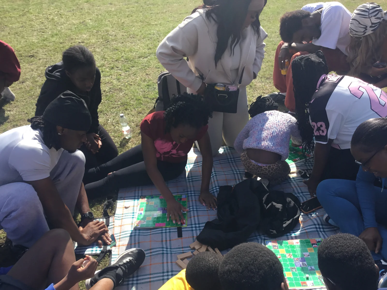 Gaming session at Botanic park in Aug. 2026.jpg