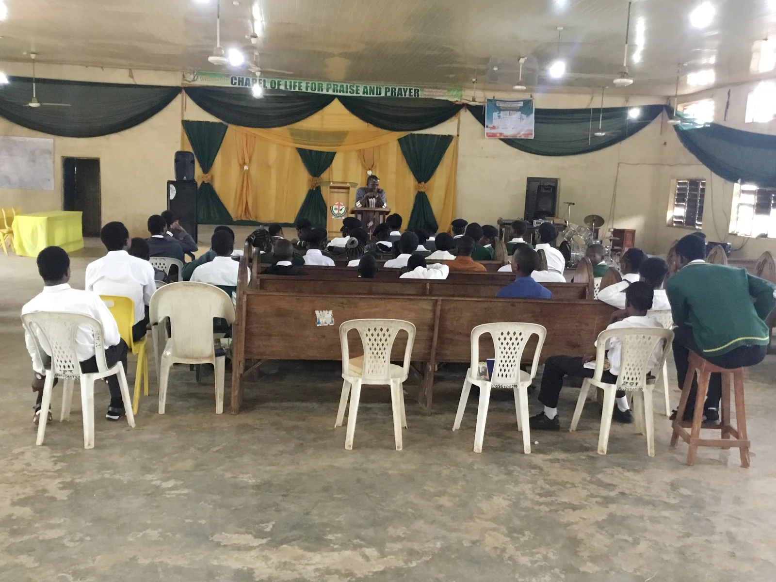 Engaging students of Smith Baptist Academy, Ogbomoso.jpg